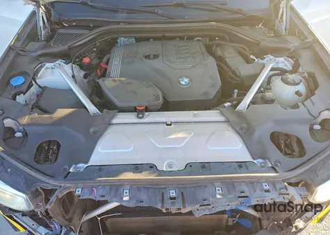 2021 BMW X3 Sdrive30I z USA, uszkodzony, nr VIN 5UXTY3C00M9F54287